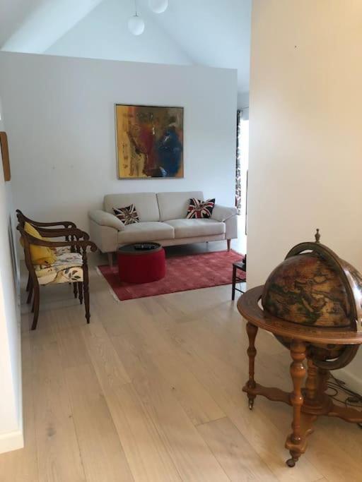 Cozy, Quiet Perfect For Business Or Pleasure Hillerød
