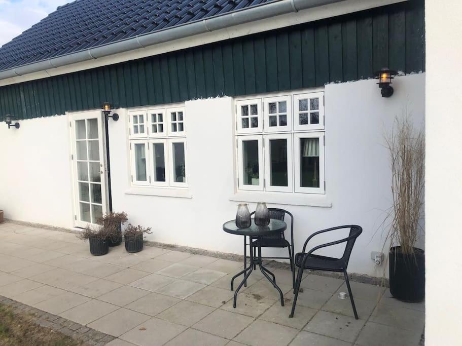 Cozy, Quiet Perfect For Business Or Pleasure Villa *